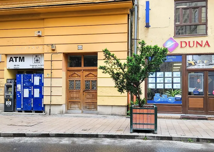 Ultra - Spacious - Noice Apartament *