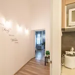 Ultra - Spacious - Noice דירה