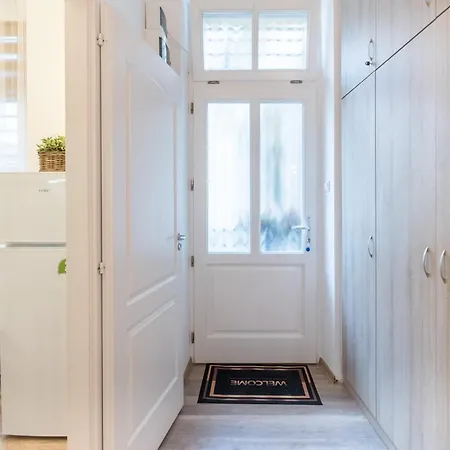 Ultra - Spacious - Noice Budapeşte